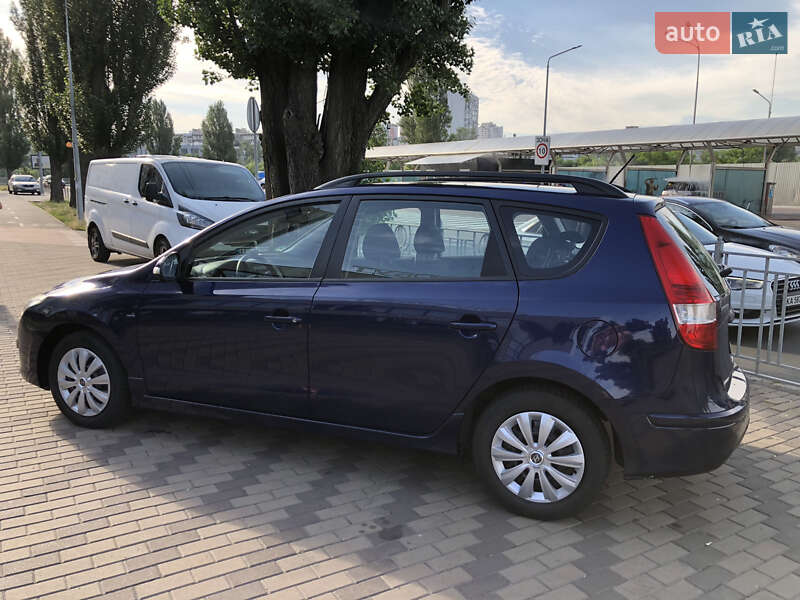 Универсал Hyundai i30 2011 в Киеве