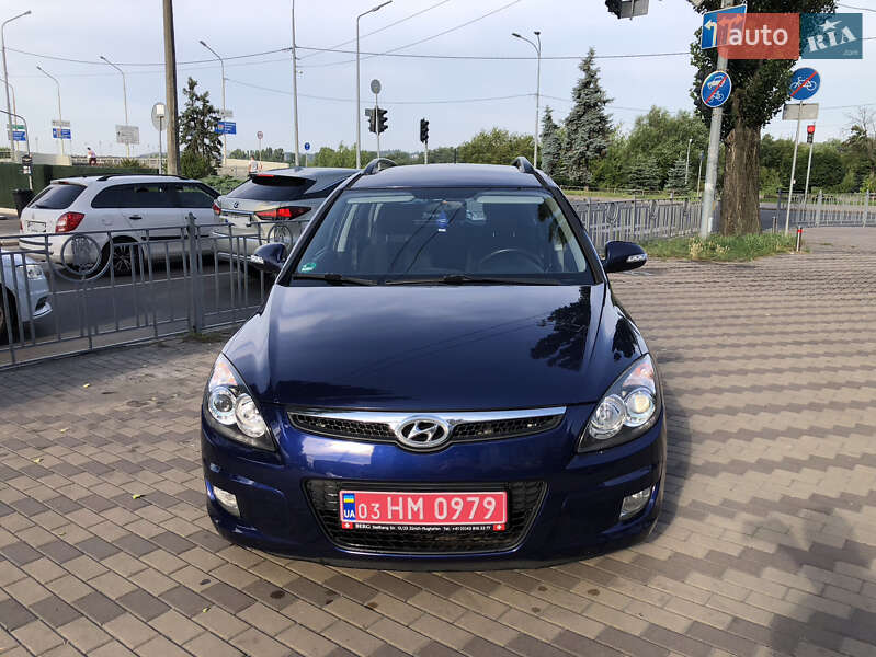 Универсал Hyundai i30 2011 в Киеве