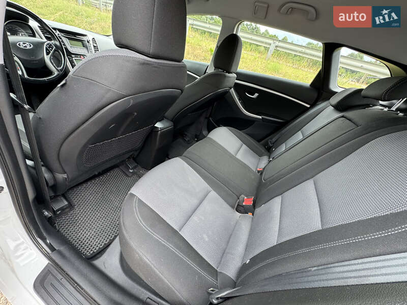 Универсал Hyundai i30 2016 в Стрые