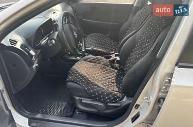 Хэтчбек Hyundai i30 2008 в 