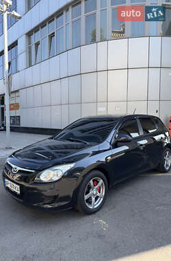 Хетчбек Hyundai i30 2009 в Запоріжжі