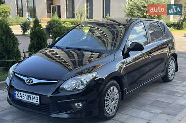 Хетчбек Hyundai i30 2011 в Києві