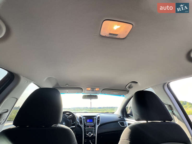 Универсал Hyundai i30 2013 в Радивилове