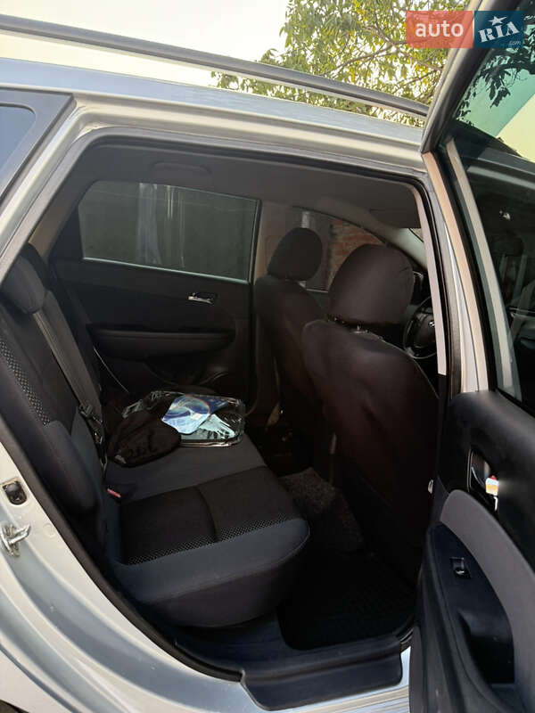 Хэтчбек Hyundai i30 2010 в Полтаве