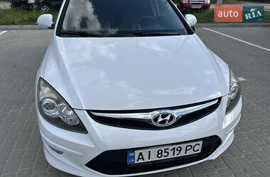 Хэтчбек Hyundai i30 2010 в 