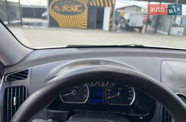 Хэтчбек Hyundai i30 2010 в 