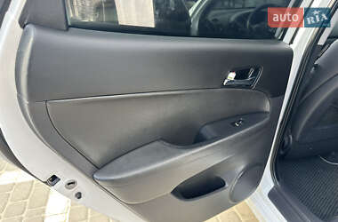 Хэтчбек Hyundai i30 2010 в 