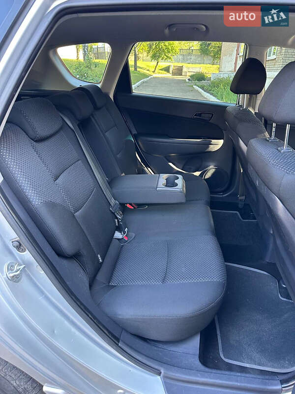 Универсал Hyundai i30 2011 в Кривом Роге