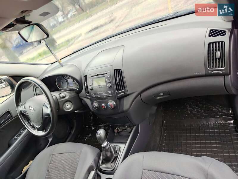 Универсал Hyundai i30 2012 в Белой Церкви