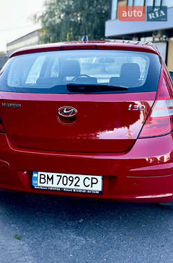 Хэтчбек Hyundai i30 2008 в 