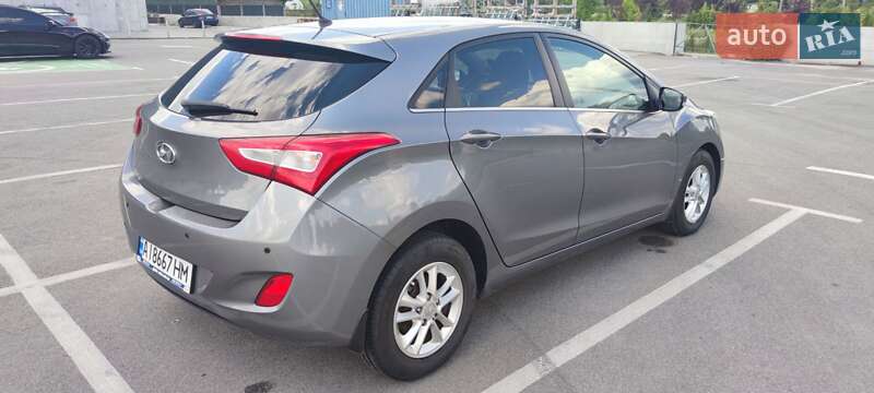 Хэтчбек Hyundai i30 2012 в Ирпене