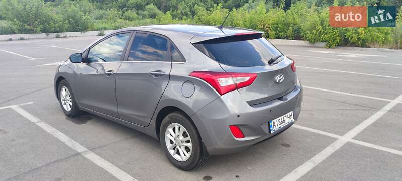 Хэтчбек Hyundai i30 2012 в Ирпене