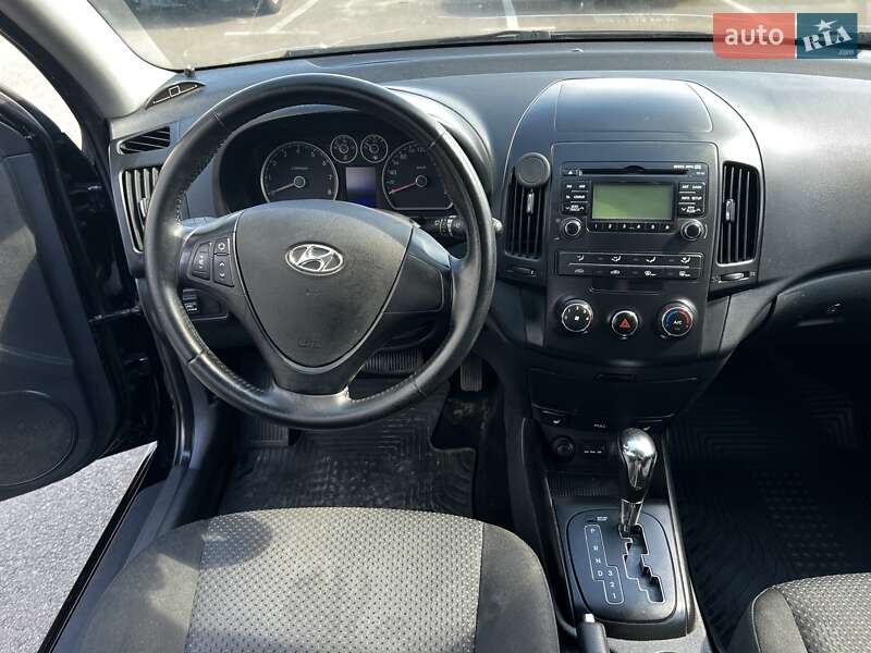 Универсал Hyundai i30 2012 в Киеве