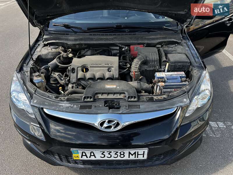 Универсал Hyundai i30 2012 в Киеве
