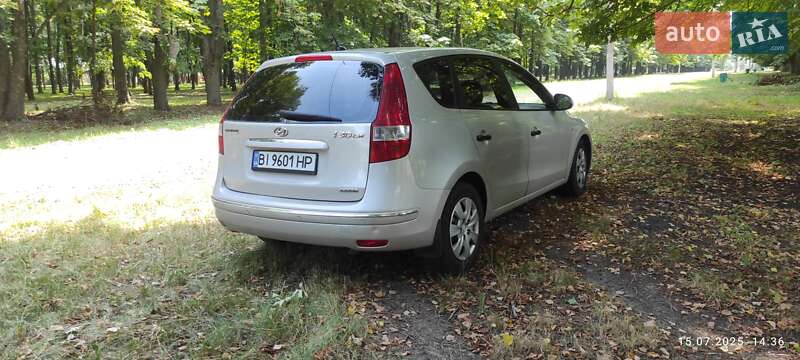 Универсал Hyundai i30 2008 в Зенькове