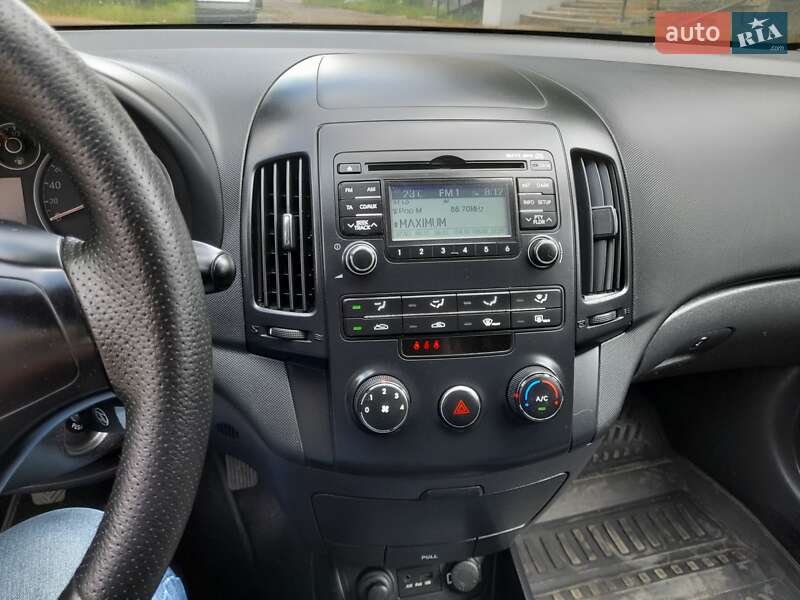 Хэтчбек Hyundai i30 2009 в Луцке