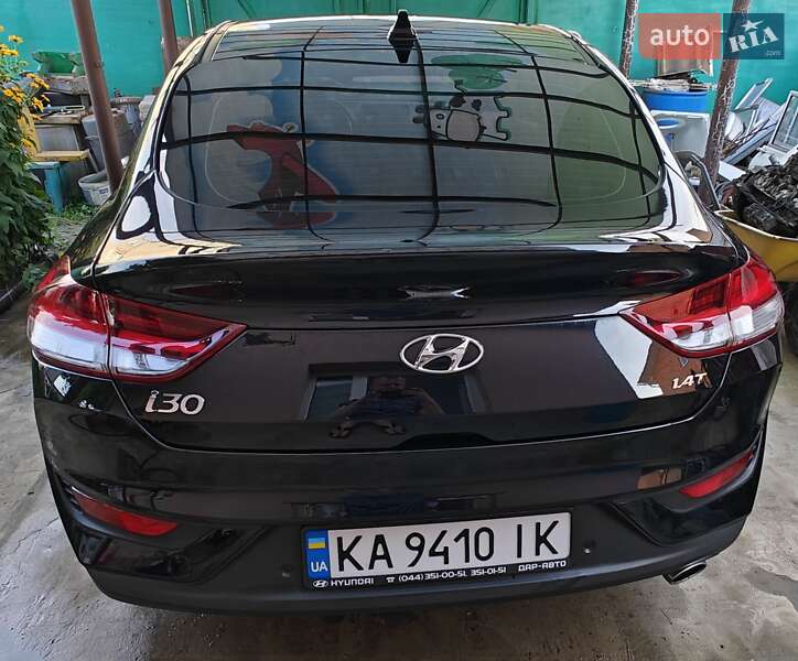 Фастбэк Hyundai i30 2019 в Киеве