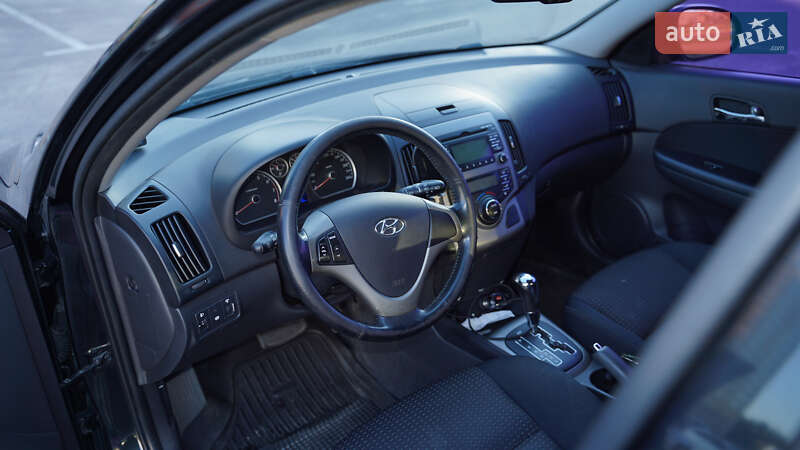 Хэтчбек Hyundai i30 2008 в Буче