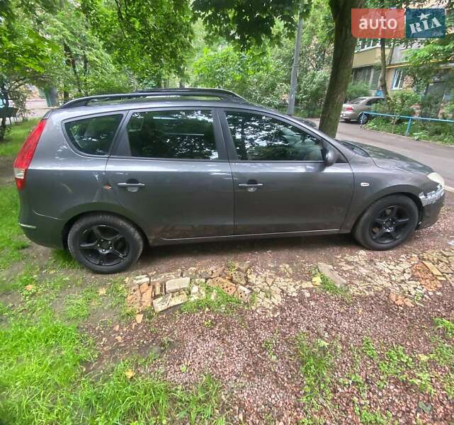 Универсал Hyundai i30 2008 в Киеве
