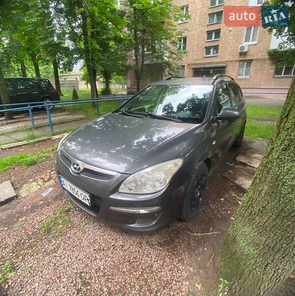 Универсал Hyundai i30 2008 в Киеве