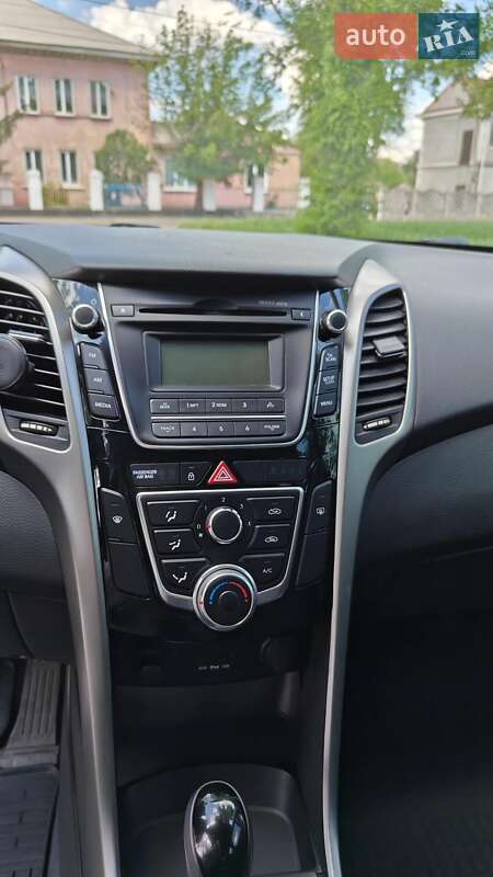 Хэтчбек Hyundai i30 2012 в Кривом Роге