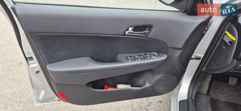 Хэтчбек Hyundai i30 2007 в Киеве
