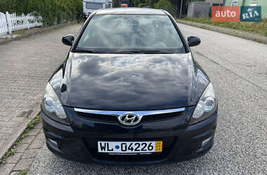 Хэтчбек Hyundai i30 2009 в 
