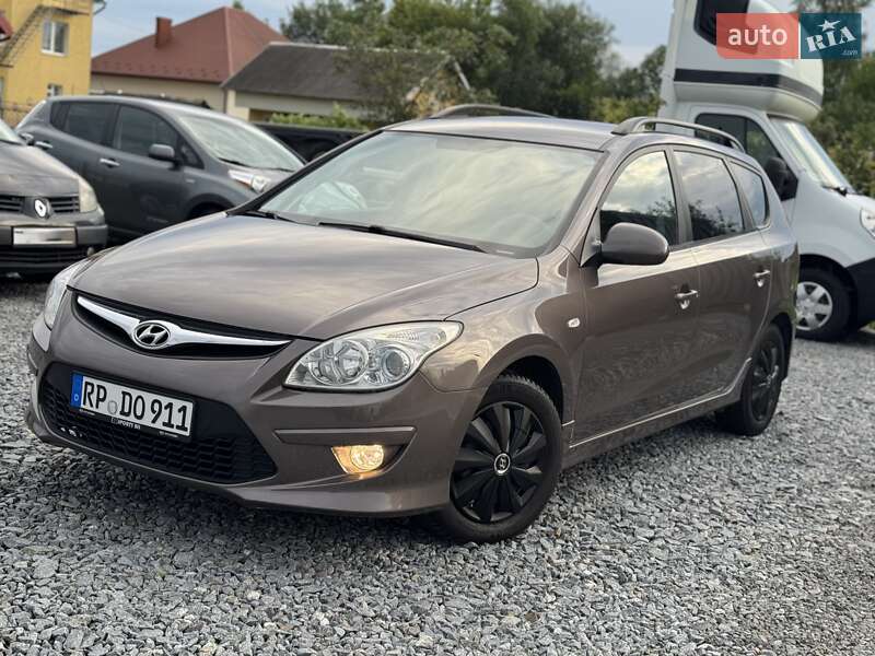 Универсал Hyundai i30 2012 в Дрогобыче