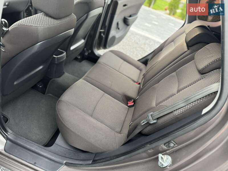Универсал Hyundai i30 2012 в Дрогобыче
