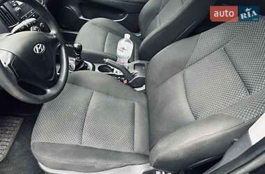 Универсал Hyundai i30 2009 в 