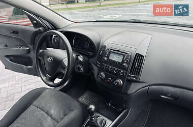 Универсал Hyundai i30 2009 в 