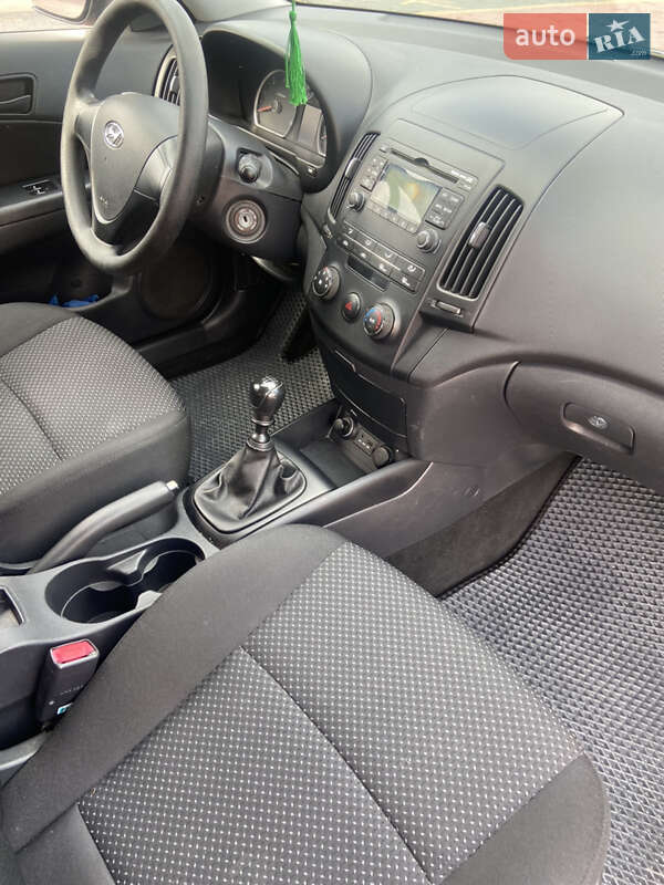 Хэтчбек Hyundai i30 2009 в Ровно