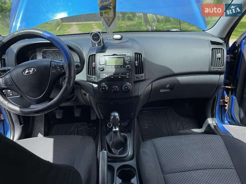Хэтчбек Hyundai i30 2010 в Одессе