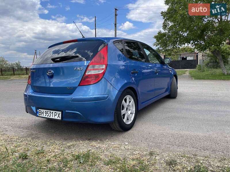 Хэтчбек Hyundai i30 2010 в Одессе