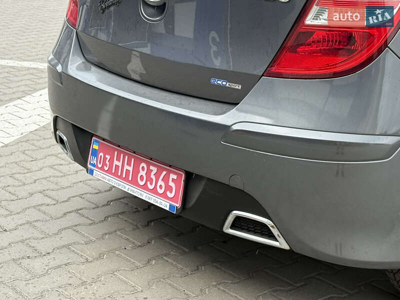 Хетчбек Hyundai i30 2011 в Рівному