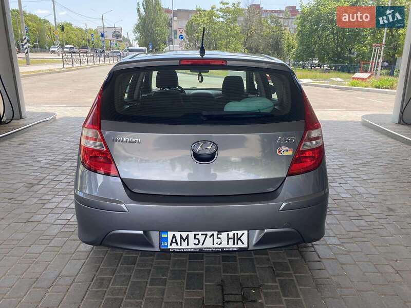 Хэтчбек Hyundai i30 2011 в Николаеве