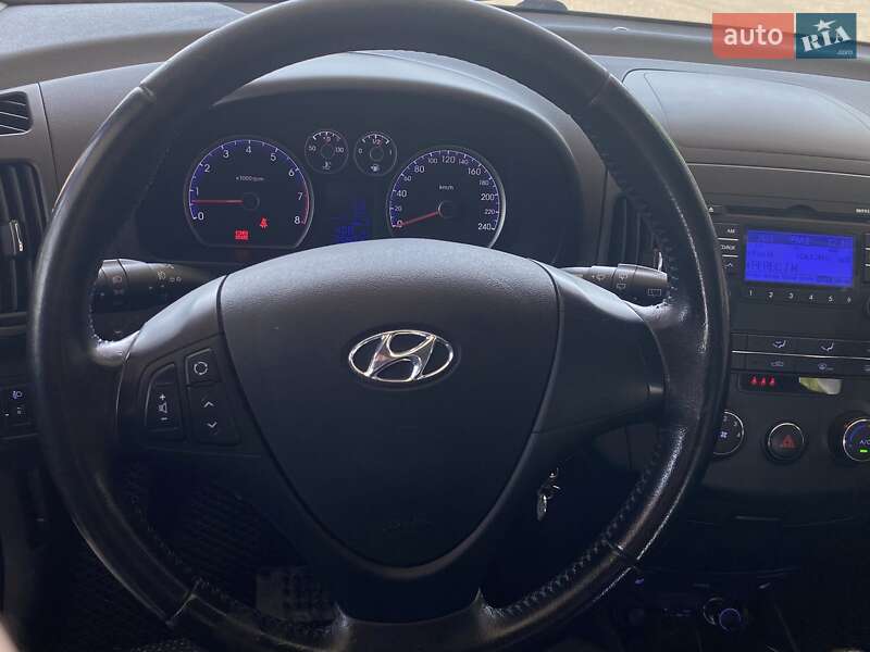 Хэтчбек Hyundai i30 2011 в Николаеве