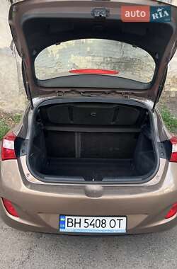 Хэтчбек Hyundai i30 2012 в 