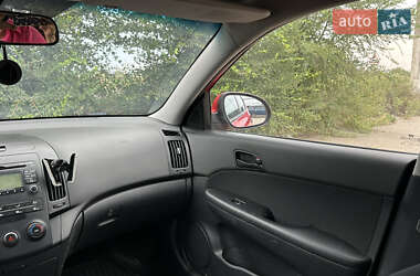 Хэтчбек Hyundai i30 2008 в 