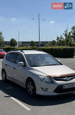 Универсал Hyundai i30 2011 в 