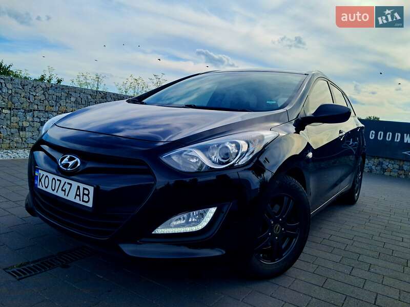 Універсал Hyundai i30 2014 в Мукачевому