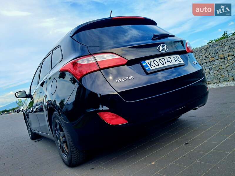 Універсал Hyundai i30 2014 в Мукачевому