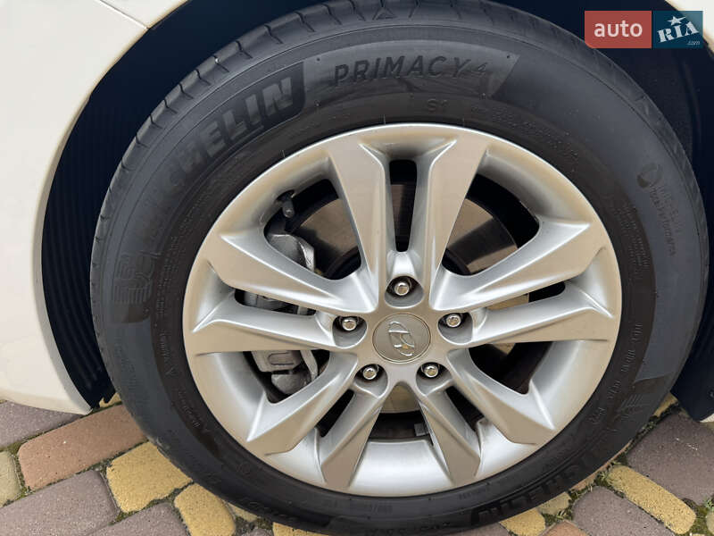 Хэтчбек Hyundai i30 2015 в Бердичеве