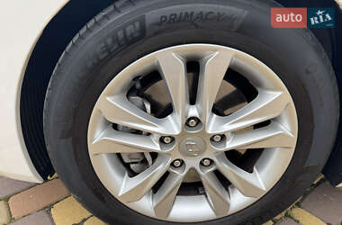 Хэтчбек Hyundai i30 2015 в 