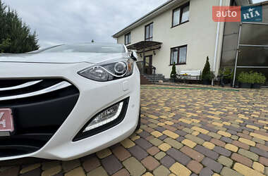 Хэтчбек Hyundai i30 2015 в 