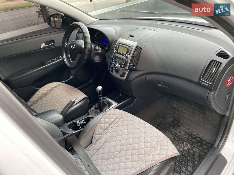 Универсал Hyundai i30 2009 в Черкассах фото 7 Универсал Hyundai i30 2009 в Черкассах