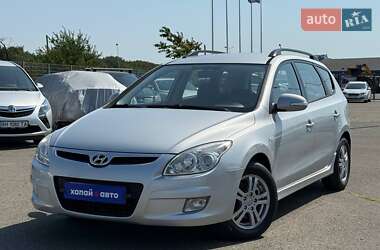 Универсал Hyundai i30 2011 в Одессе