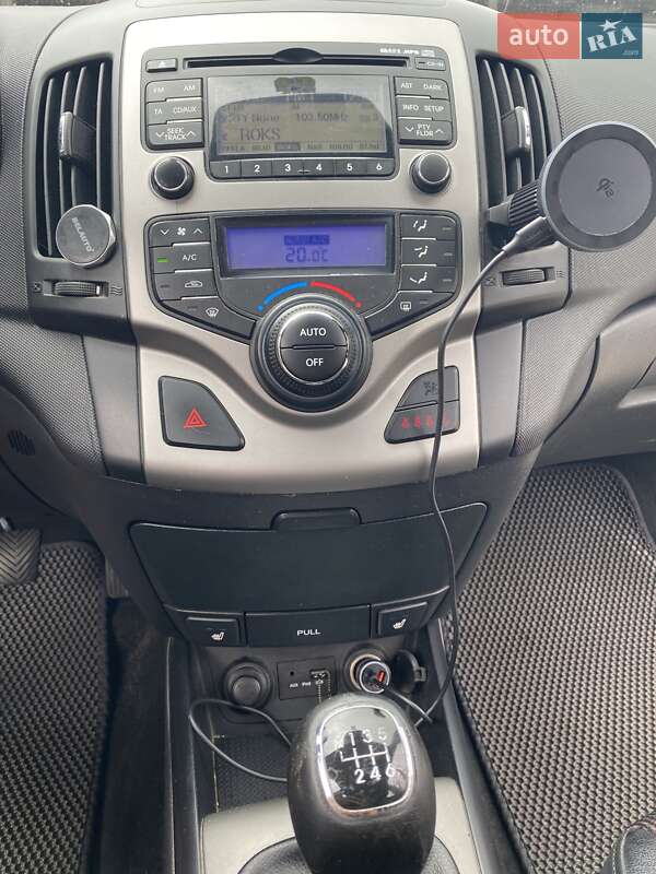 Универсал Hyundai i30 2010 в Тернополе