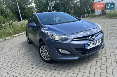 Хэтчбек Hyundai i30 2012 в Самборе