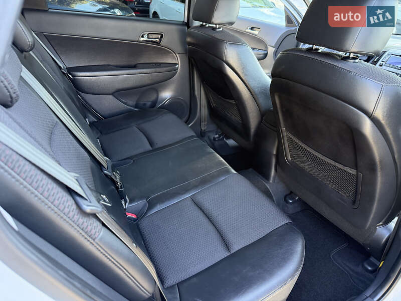 Универсал Hyundai i30 2008 в Луцке